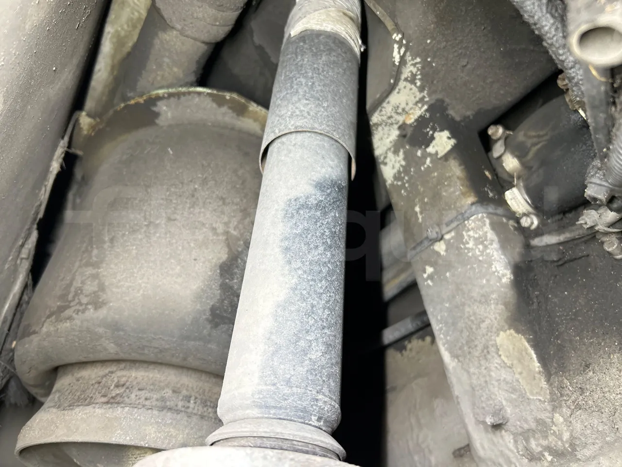 Mercedes-Benz O 530 G- 3P - Euro5 - 260kW - 17.940mt - axle 2 shock absorbers 2 left