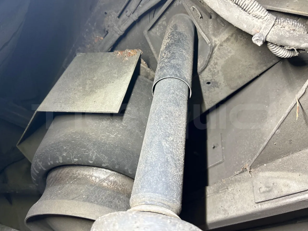 Mercedes-Benz O 530 G- 3P - Euro5 - 260kW - 17.940mt - axle 2 shock absorbers 1 right