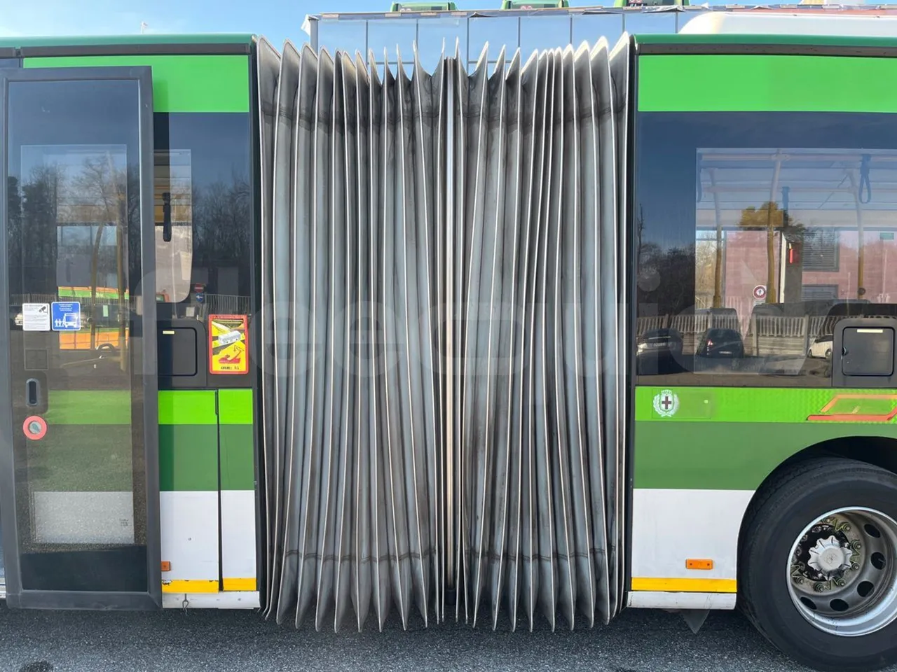 Mercedes-Benz O 530 G- 3P - Euro5 - 260kW - 17.940mt - turntable external (18m)