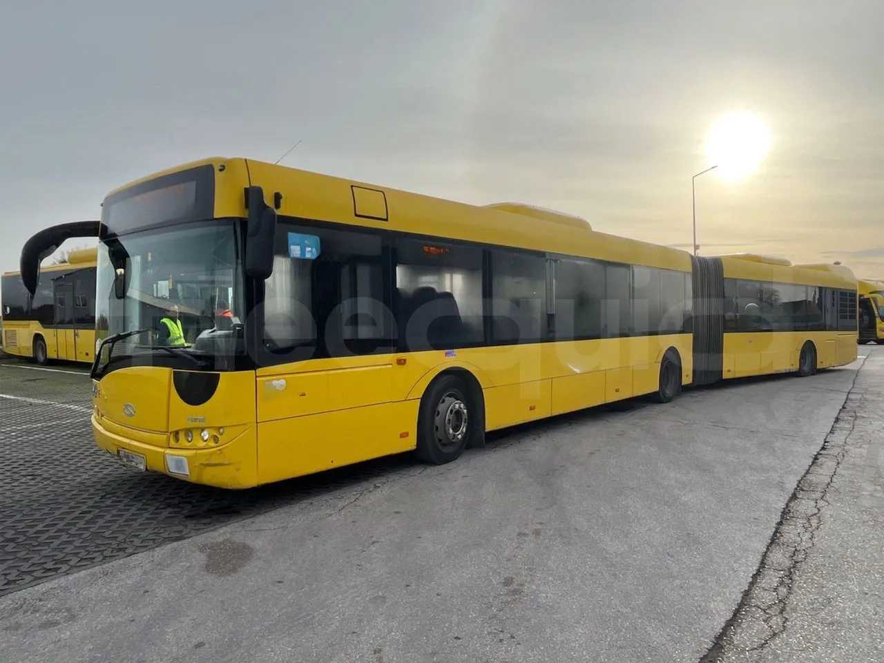 Solaris Urbino 18 - Euro 6 - 271 kW - 18 mt - 3/4 front left