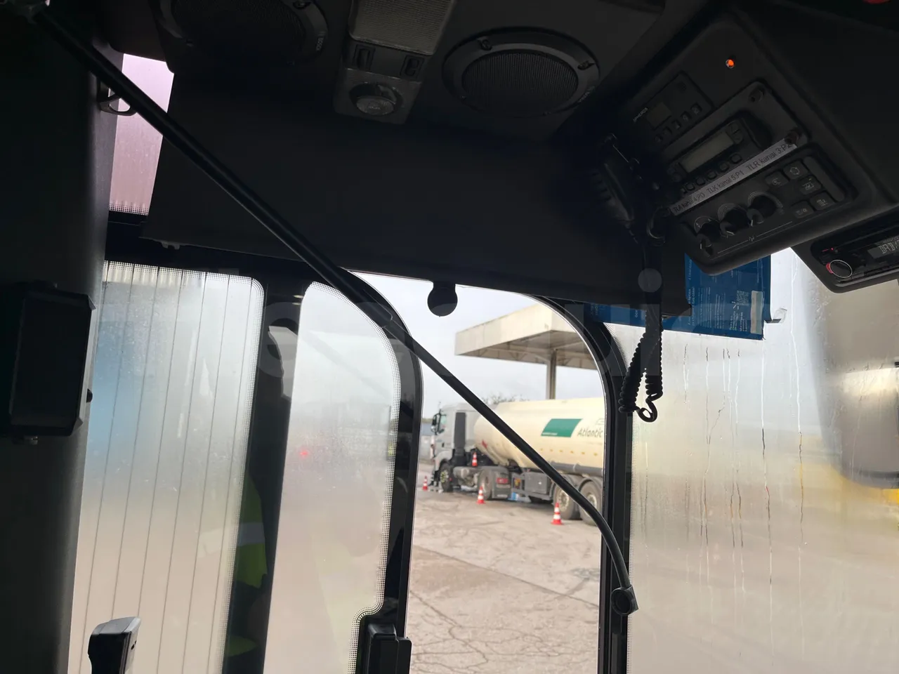 Solaris Urbino 18 - Euro 6 - 271 kW - 18 mt - driver microphone accessories photo