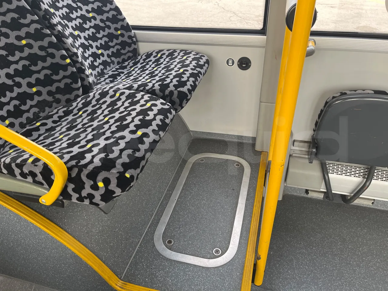 Solaris Urbino 18 - Euro 6 - 271 kW - 18 mt - roof hatch 3