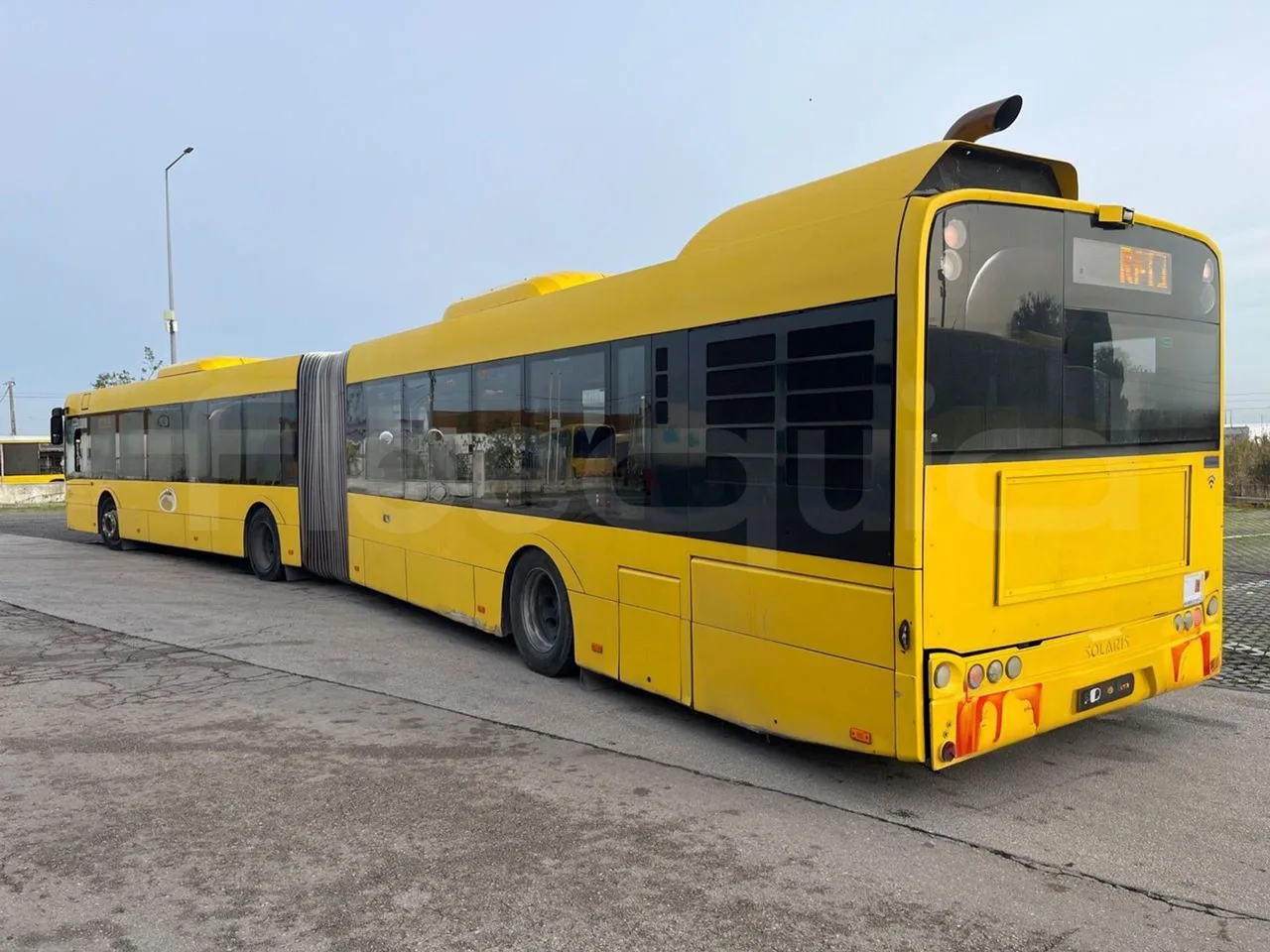 Solaris Urbino 18 - Euro 6 - 271 kW - 18 mt - right side doors open