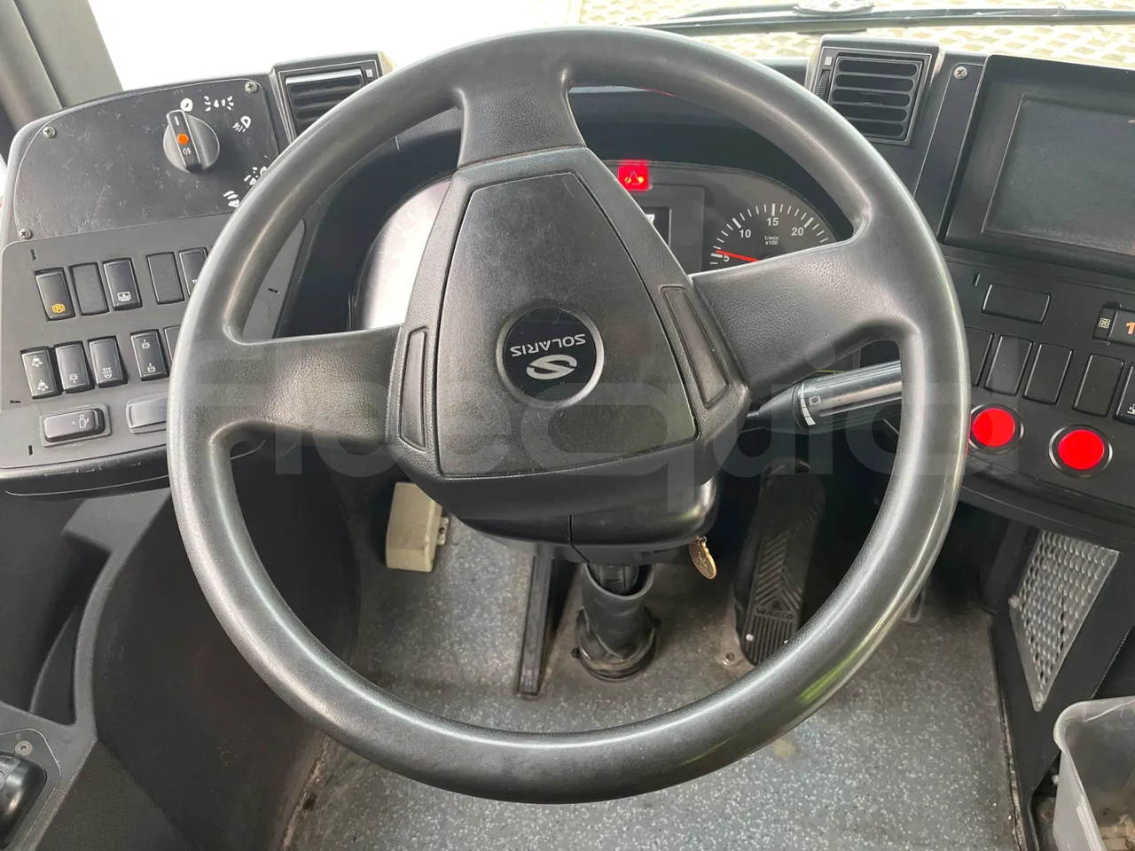 Solaris Urbino 18 - Euro 6 - 271 kW - 18 mt - steering wheel photo