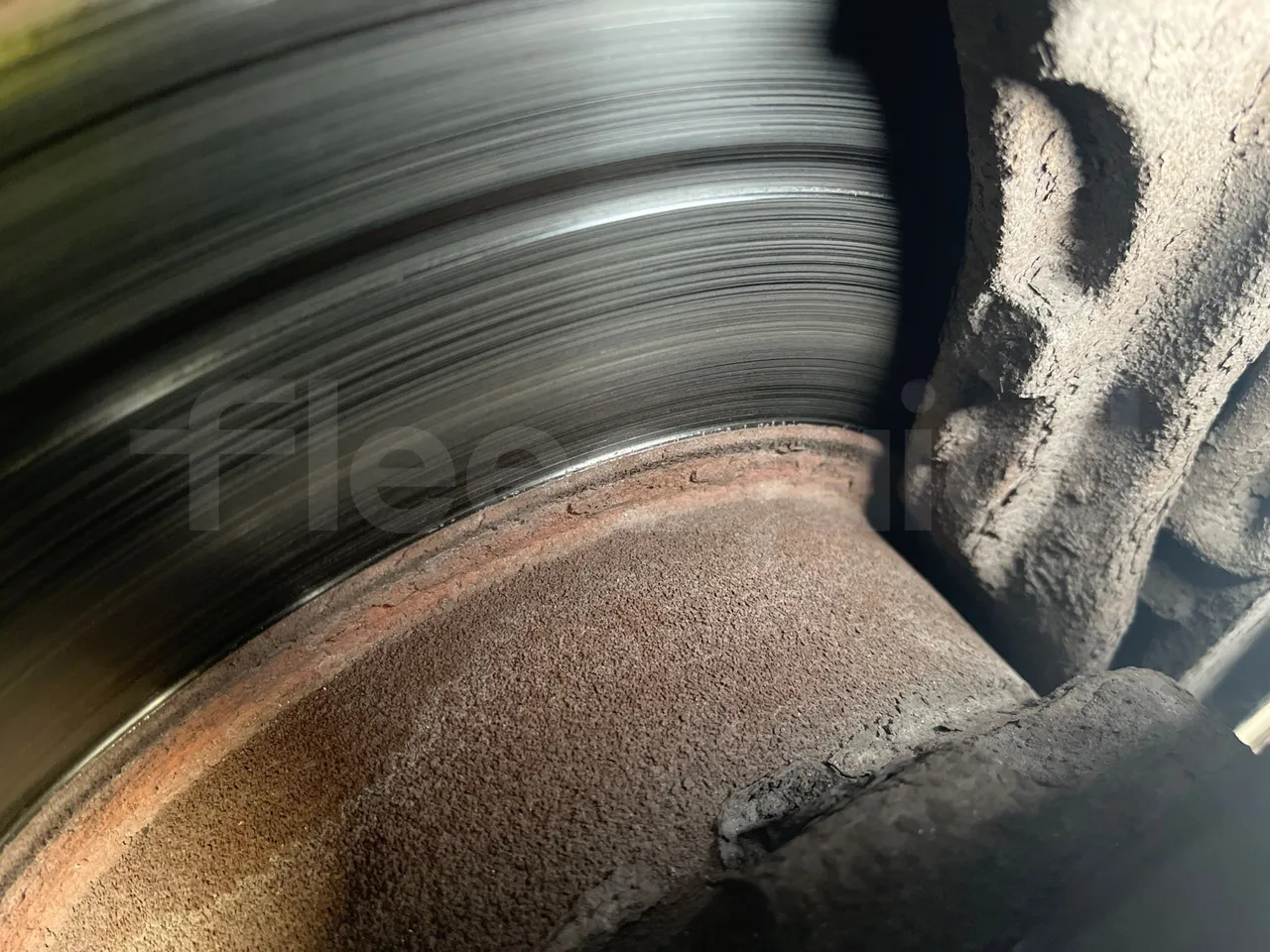 Solaris Urbino 18 - Euro 6 - 271 kW - 18 mt - front undercarriage from front