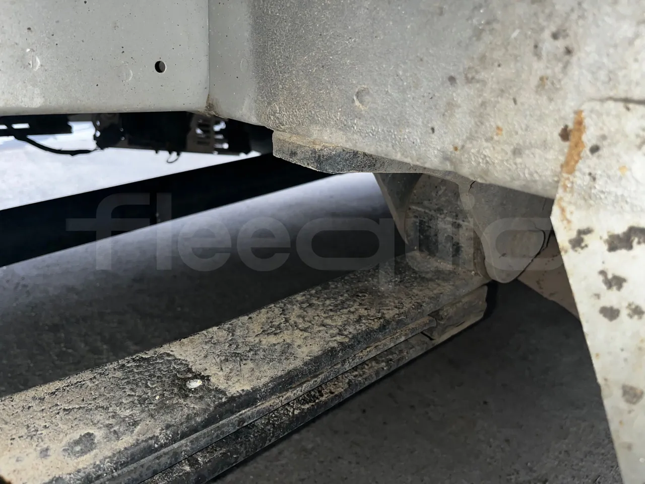 Ford Transit FBD - Euro6 - 114kW - 6.704mt - axel 2 air springs 1 right