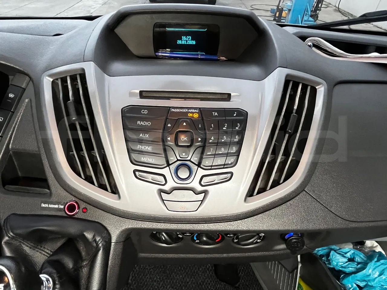 Ford Transit FBD - Euro6 - 114kW - 6.704mt - onboard devices 1