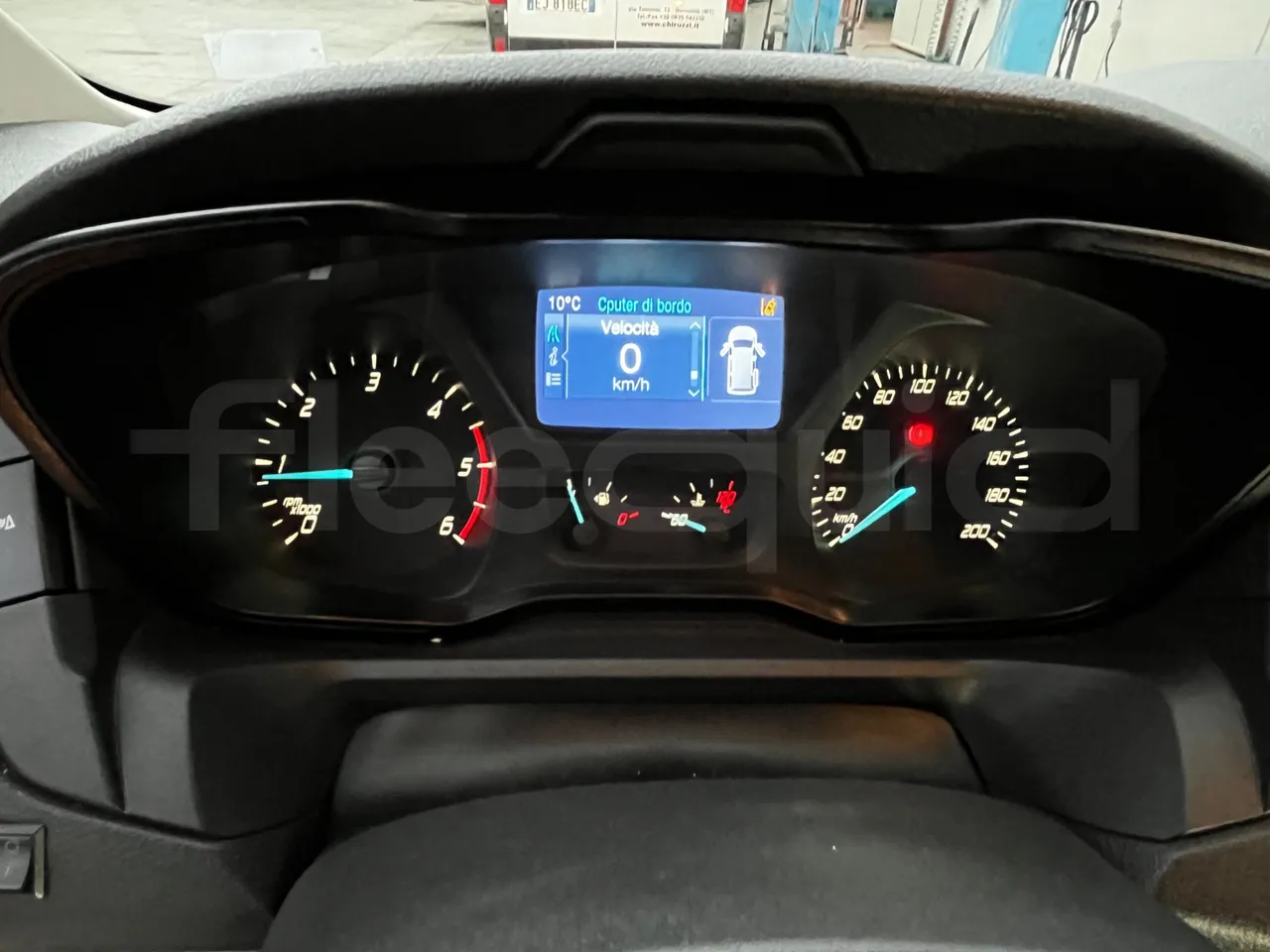 Ford Transit FBD - Euro6 - 114kW - 6.704mt - dashboard lights on