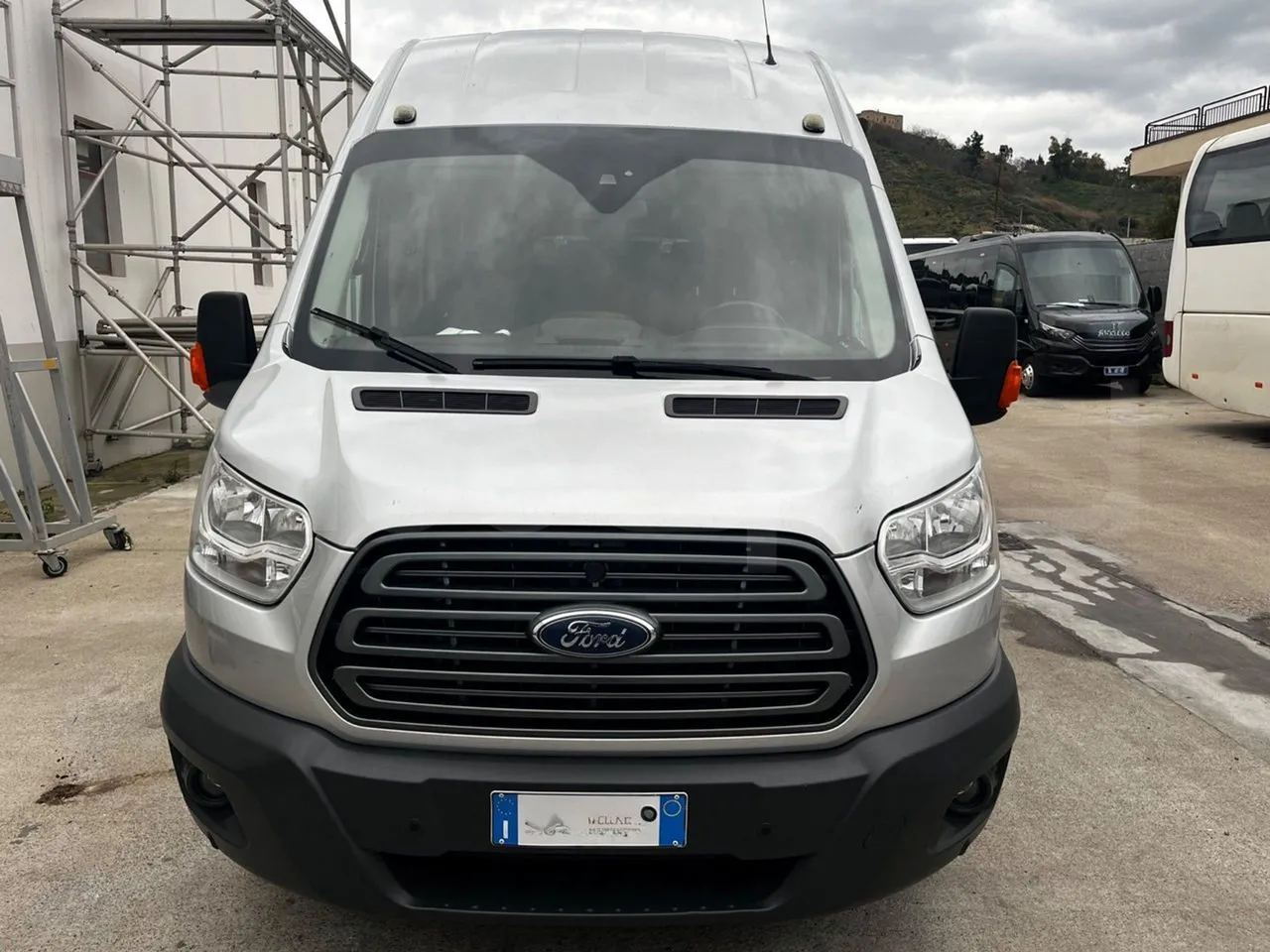 Ford Transit FBD - Euro6 - 114kW - 6.704mt - front photo