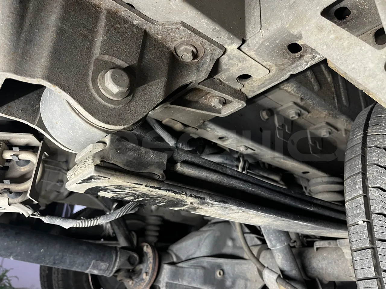 Ford Transit FBD - Euro6 - 114kW - 6.704mt - axle 2 shock absorbers 1 left