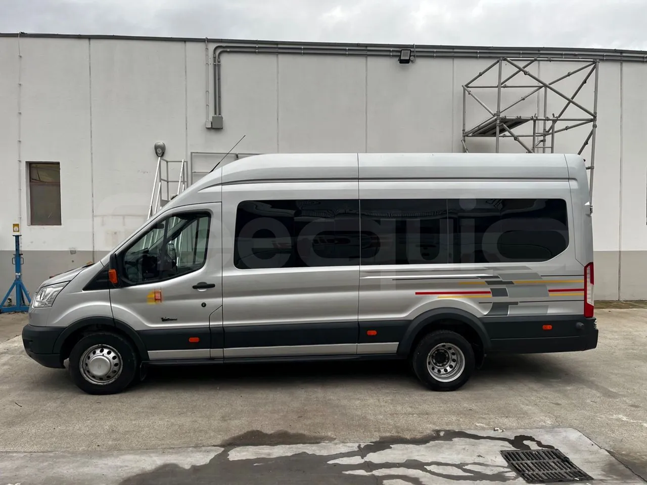 Ford Transit FBD - Euro6 - 114kW - 6.704mt - left side photo