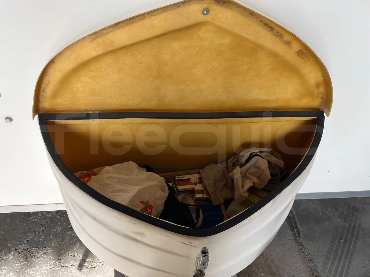 Tudela 0500 0500 - Rimorchio - external compartments photo