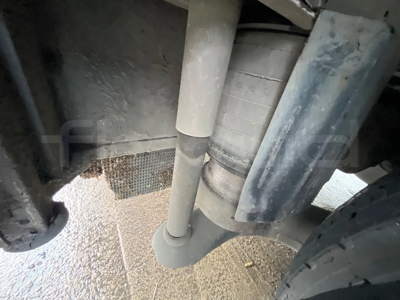 Man Ratio 18.480 - EUR5 - 353kW - 12.920m - axel 2 air springs 1 left