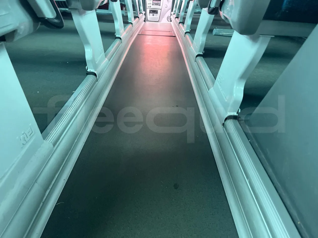 Man Ratio 18.480 - EUR5 - 353kW - 12.920m - seat brackets photo