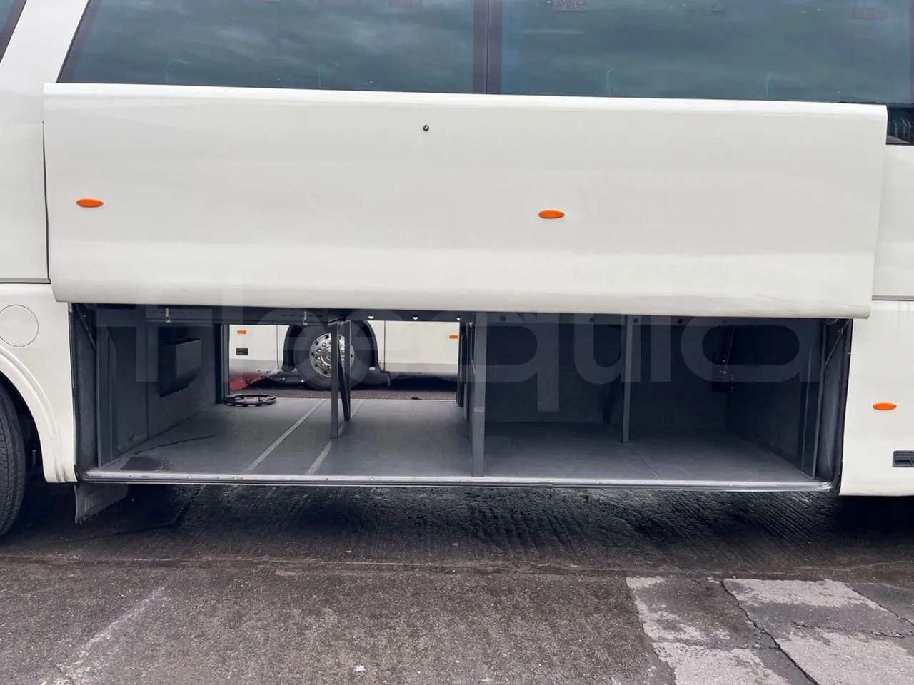 Man Ratio 18.480 - EUR5 - 353kW - 12.920m - luggage rack photo