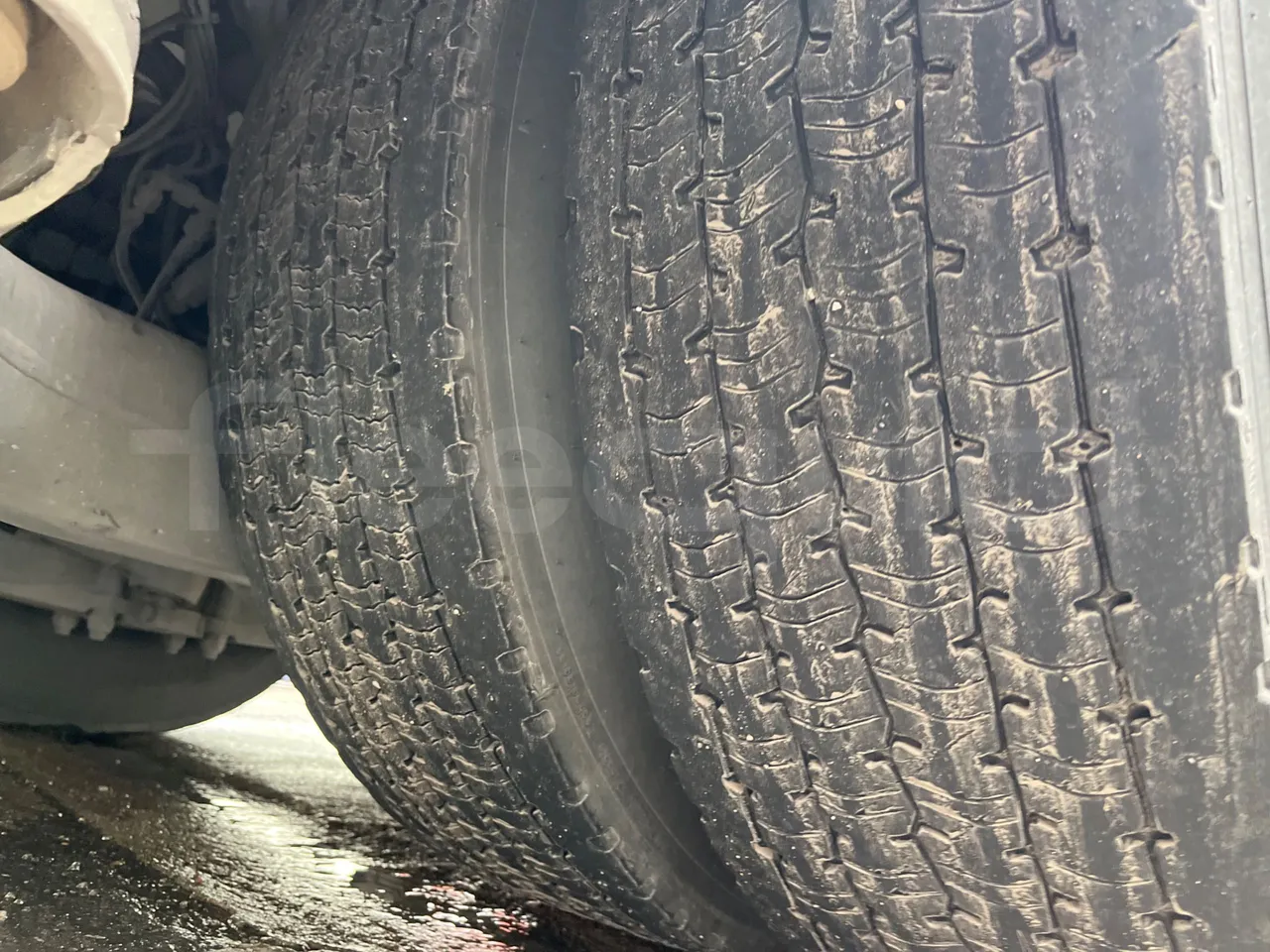 Man Ratio 18.480 - EUR5 - 353kW - 12.920m - tread condition third axle tires left