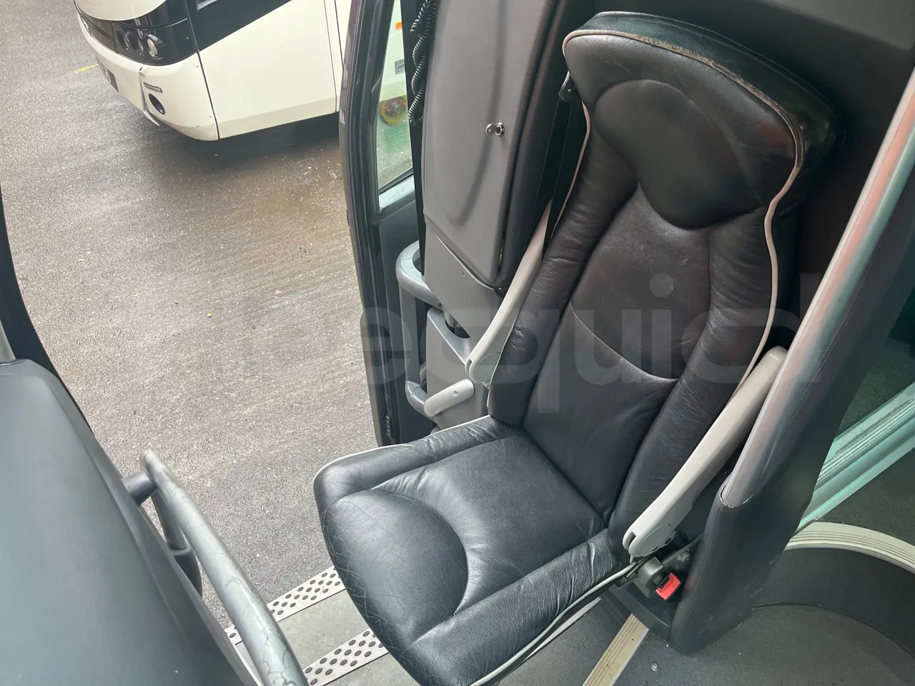 Man Ratio 18.480 - EUR5 - 353kW - 12.920m - hostess seat photo