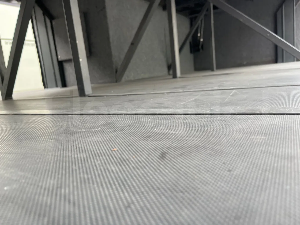 Man Ratio 18.480 - EUR5 - 353kW - 12.920m - under carpet photo