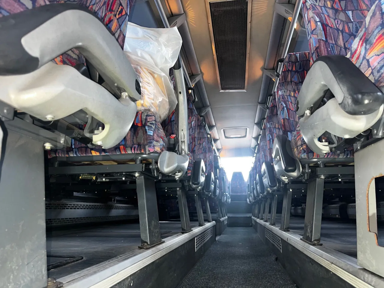 Neoplan N312 K - EUR3 - 260kW - 9.950m - seat brackets photo