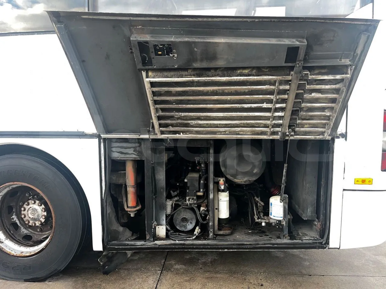 Neoplan N312 K - EUR3 - 260kW - 9.950m - platform open photo