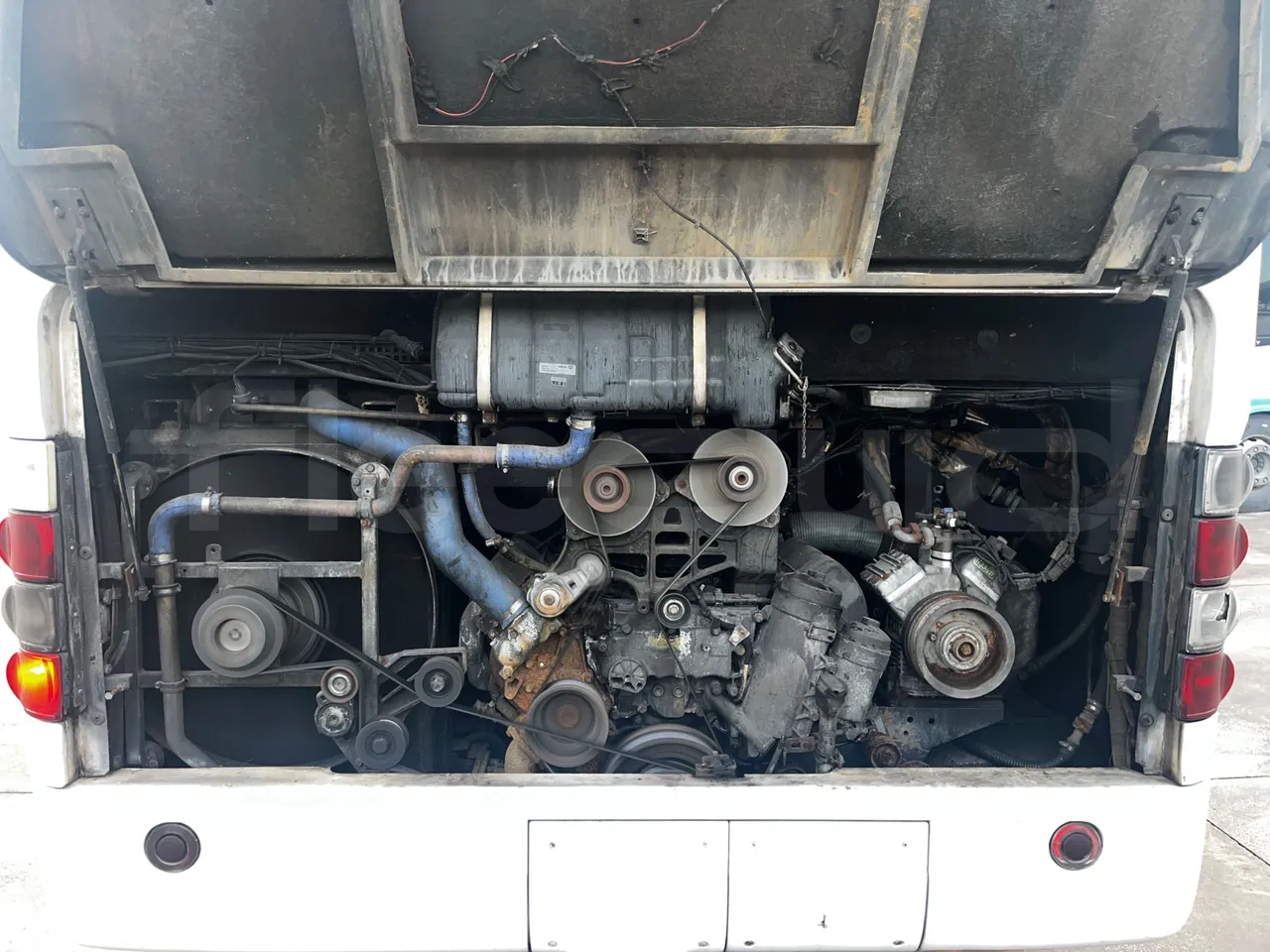 Neoplan N312 K - EUR3 - 260kW - 9.950m - rear hatch open