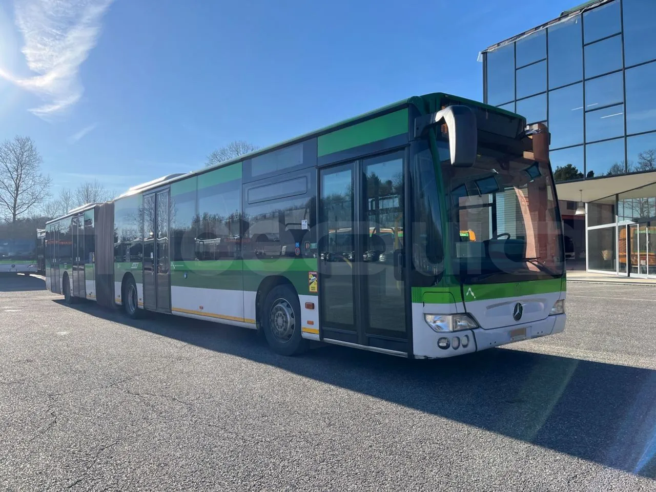 Mercedes-Benz Citaro G 0530 - EUR5 - 260kW - 17.94m - 3/4 front right doors