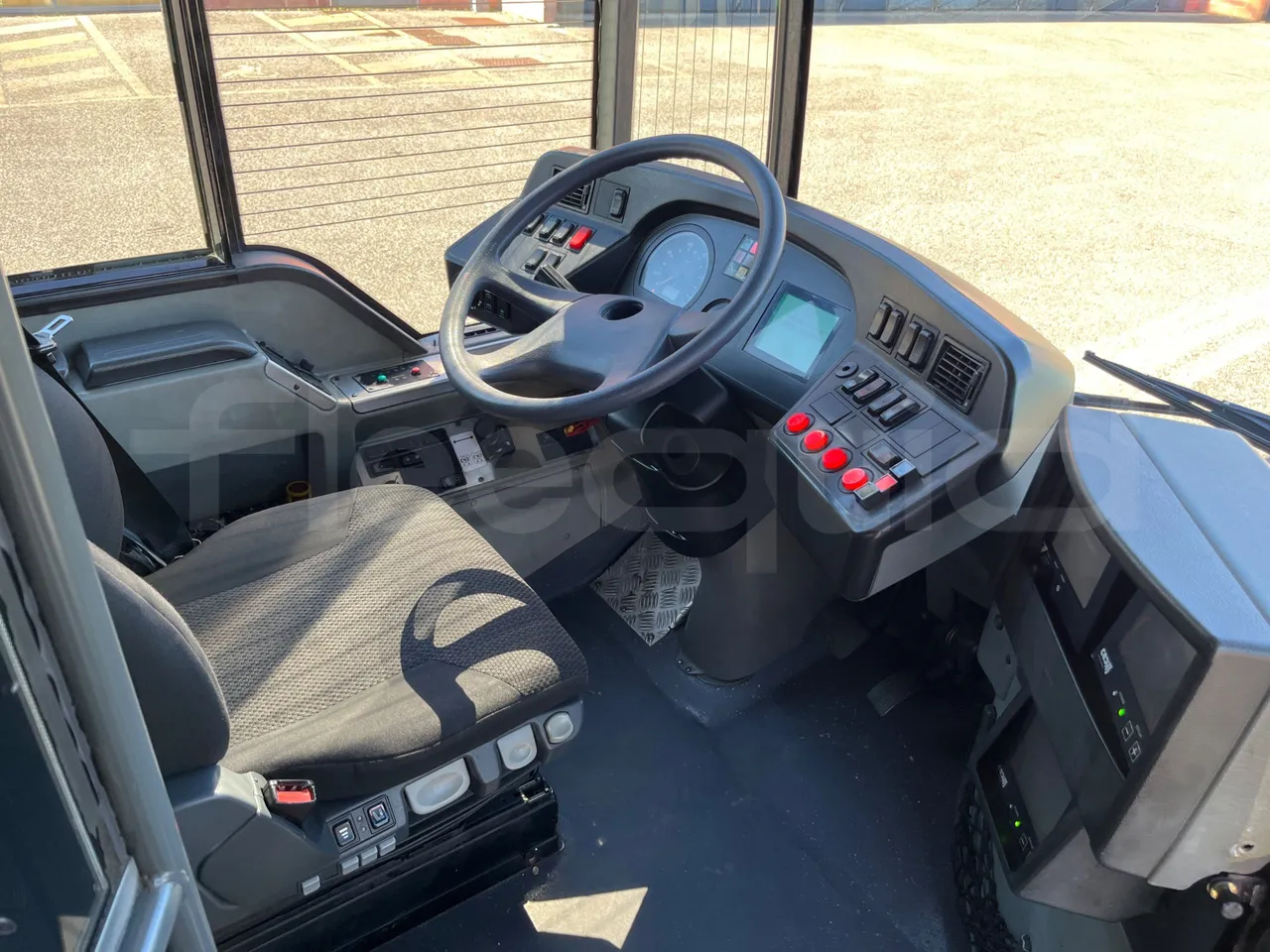 Mercedes-Benz Citaro G 0530 - EUR5 - 260kW - 17.94m - buttons panels on