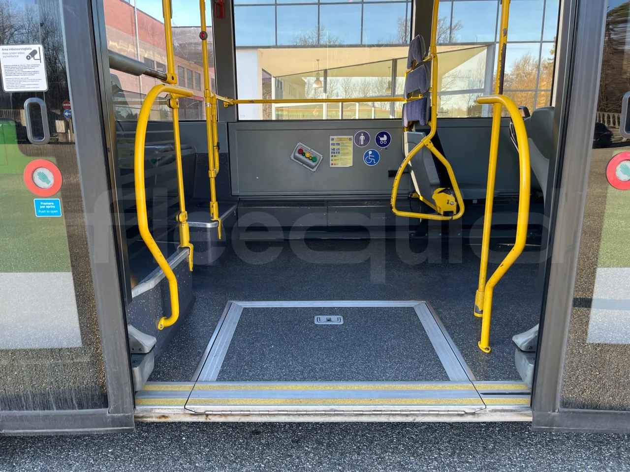 Mercedes-Benz Citaro G 0530 - EUR5 - 260kW - 17.94m - disabled area photo