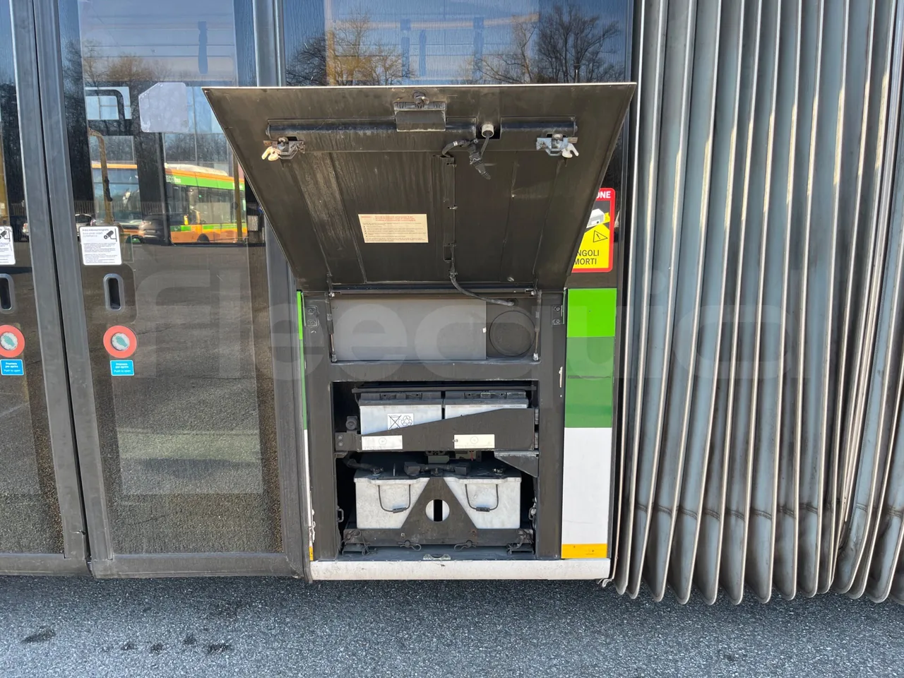 Mercedes-Benz Citaro G 0530 - EUR5 - 260kW - 17.94m - external compartments photo