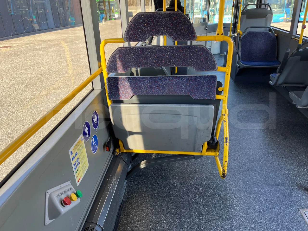 Mercedes-Benz Citaro G 0530 - EUR5 - 260kW - 17.94m - folding seat photo