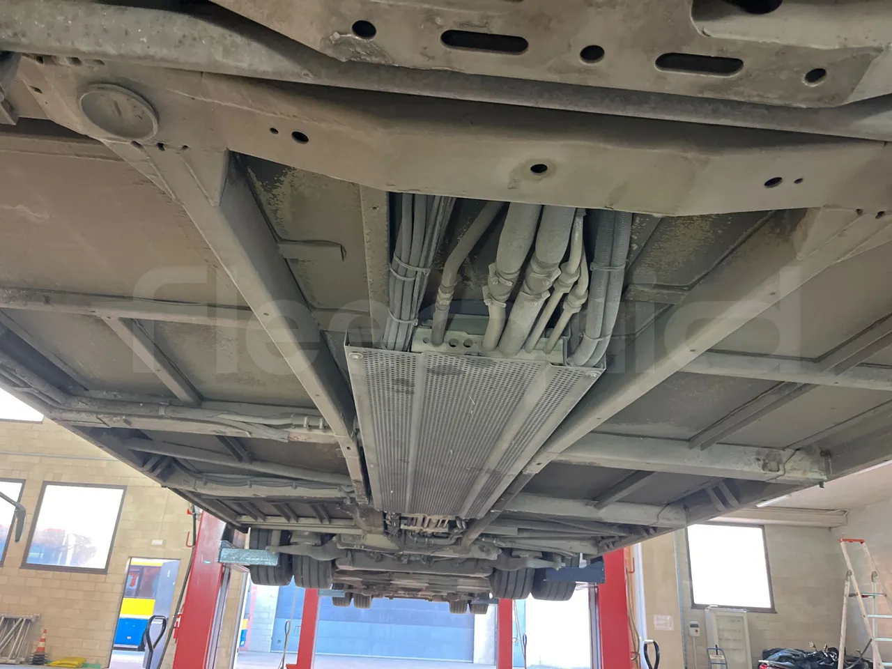 Mercedes-Benz Citaro G 0530 - EUR5 - 260kW - 17.94m - central undercarriage photo