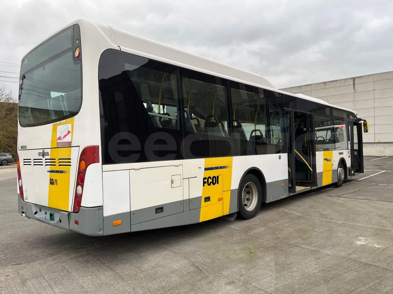 Van Hool A360 02N - Euro5 - 188kW - 12mt - 3/4 right rear doors open