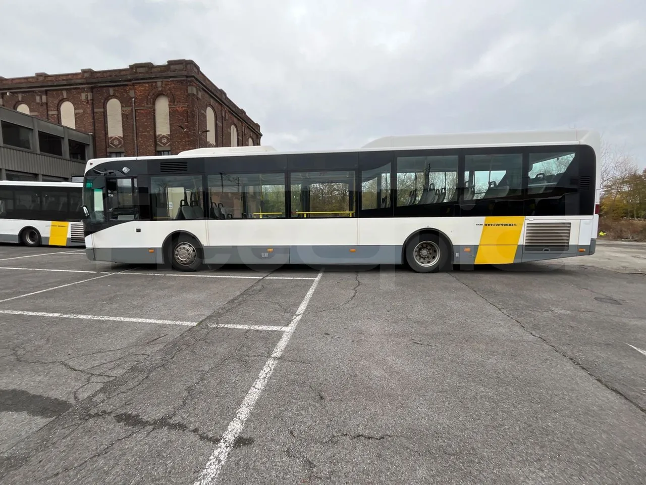 Van Hool A360 02N - Euro5 - 188kW - 12mt - left side photo