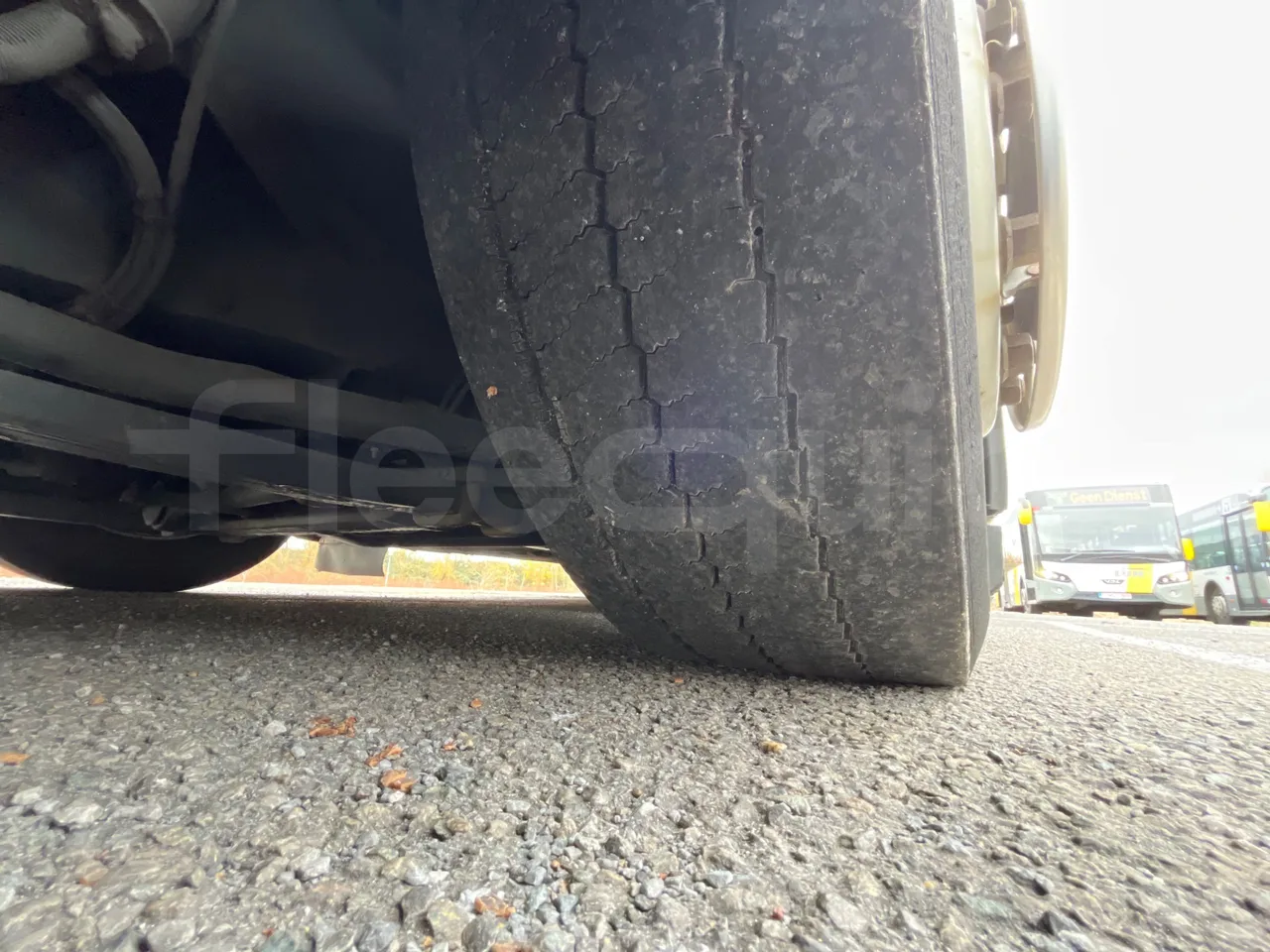 Van Hool A360 02N - Euro5 - 188kW - 12mt - rear left tire photo