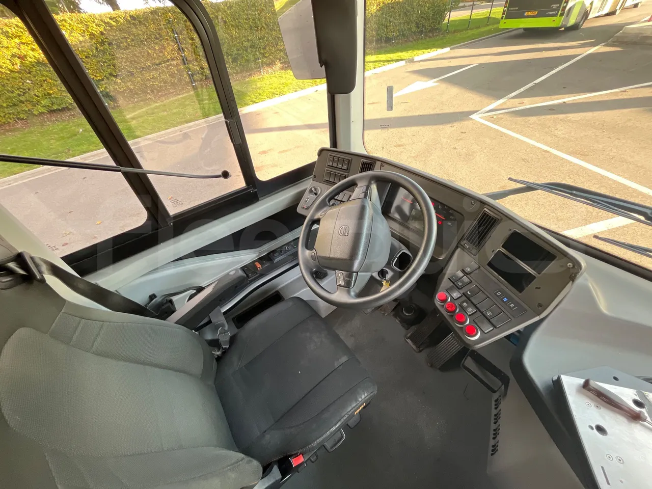 Volvo G891H L291LH24J8100 / Euro 6 - 177 Kw - 18.750 Mt - buttons panels on