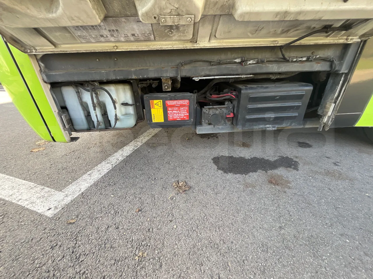 Volvo G891H L291LH24J8100 / Euro 6 - 177 Kw - 18.750 Mt - external compartments photo