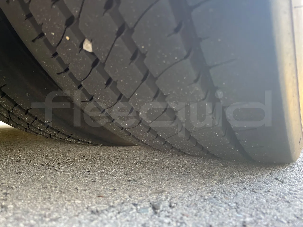 Volvo G891H L291LH24J8100 / Euro 6 - 177 Kw - 18.750 Mt - tread condition second axle tires left