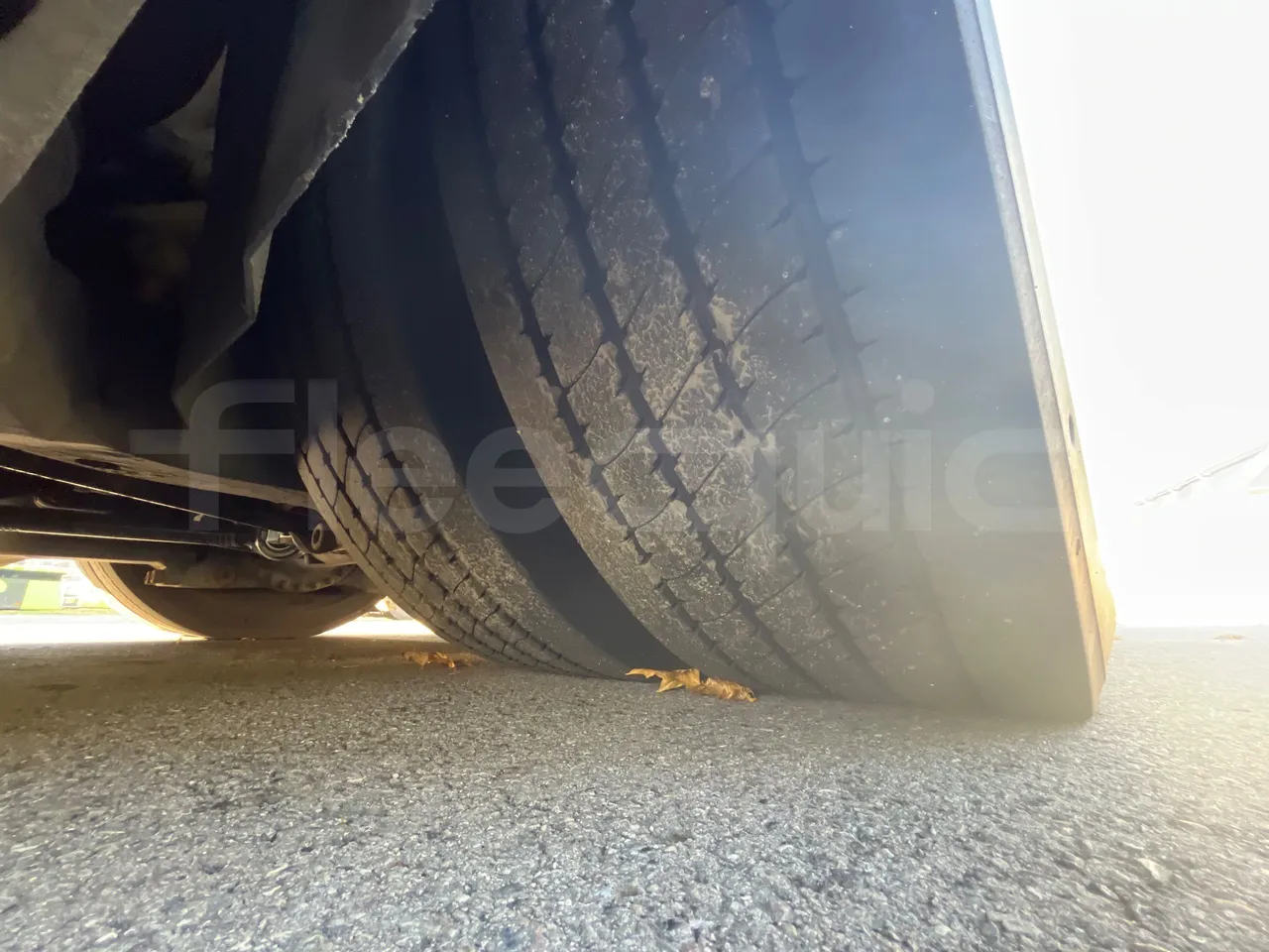 Volvo G891H L291LH24J8100 / Euro 6 - 177 Kw - 18.750 Mt - tread condition third axle tires left