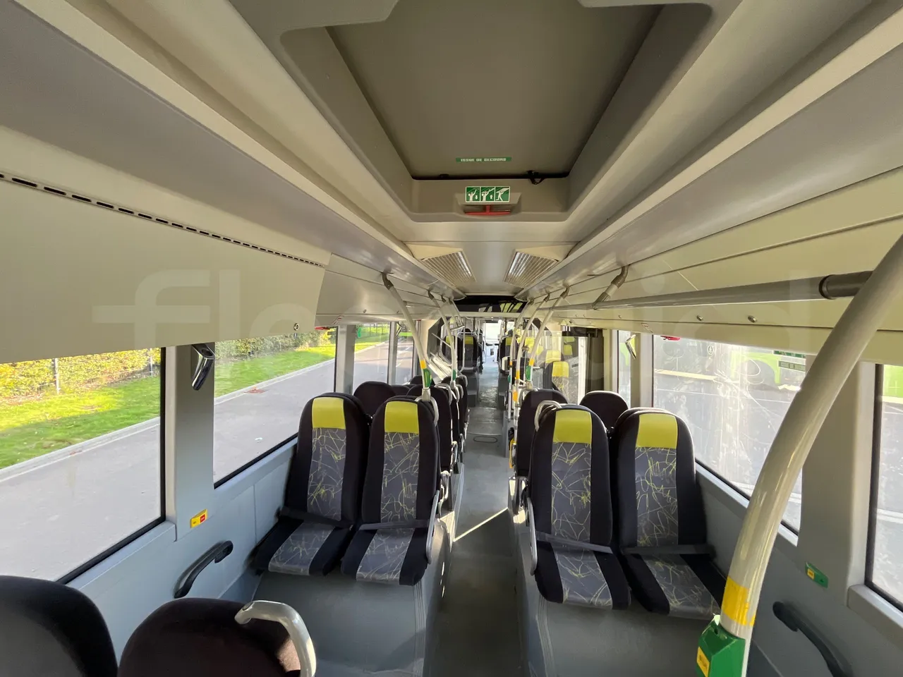 Volvo G891H L291LH24J8100 / Euro 6 - 177 Kw - 18.750 Mt - overhead compartments photo