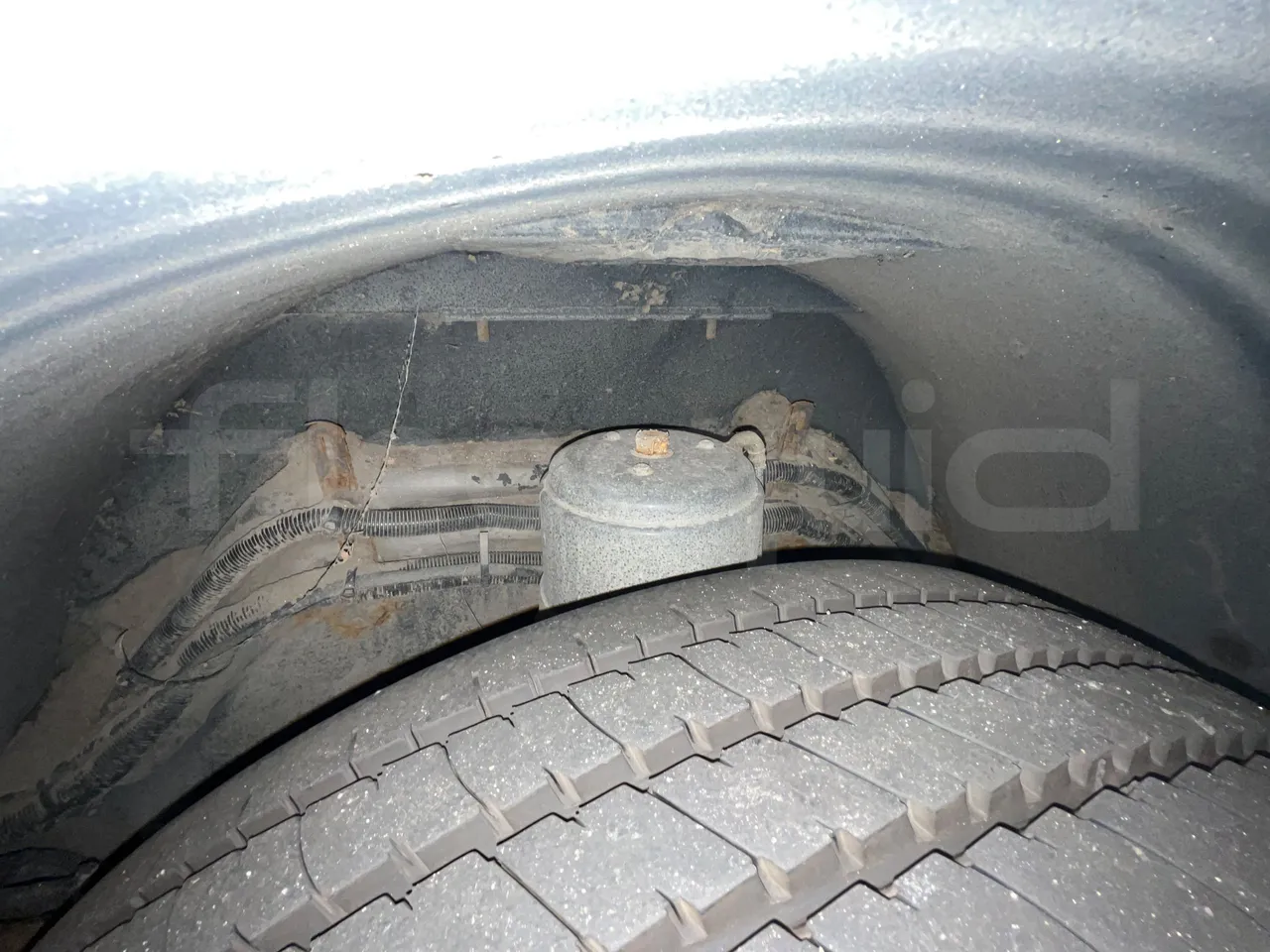 Volvo G891H L291LH24J8100 / Euro 6 - 177 Kw - 18.750 Mt - axle 2 shock absorbers 1 left