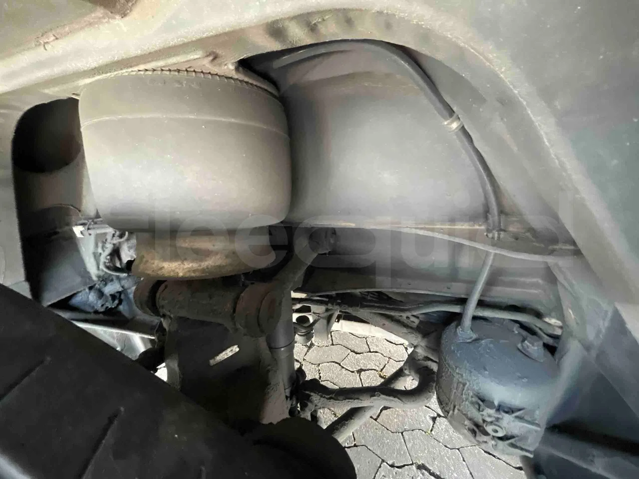 Neoplan Skyliner L - EUR6 - 371kW - 14.0000m - front brake calipers left