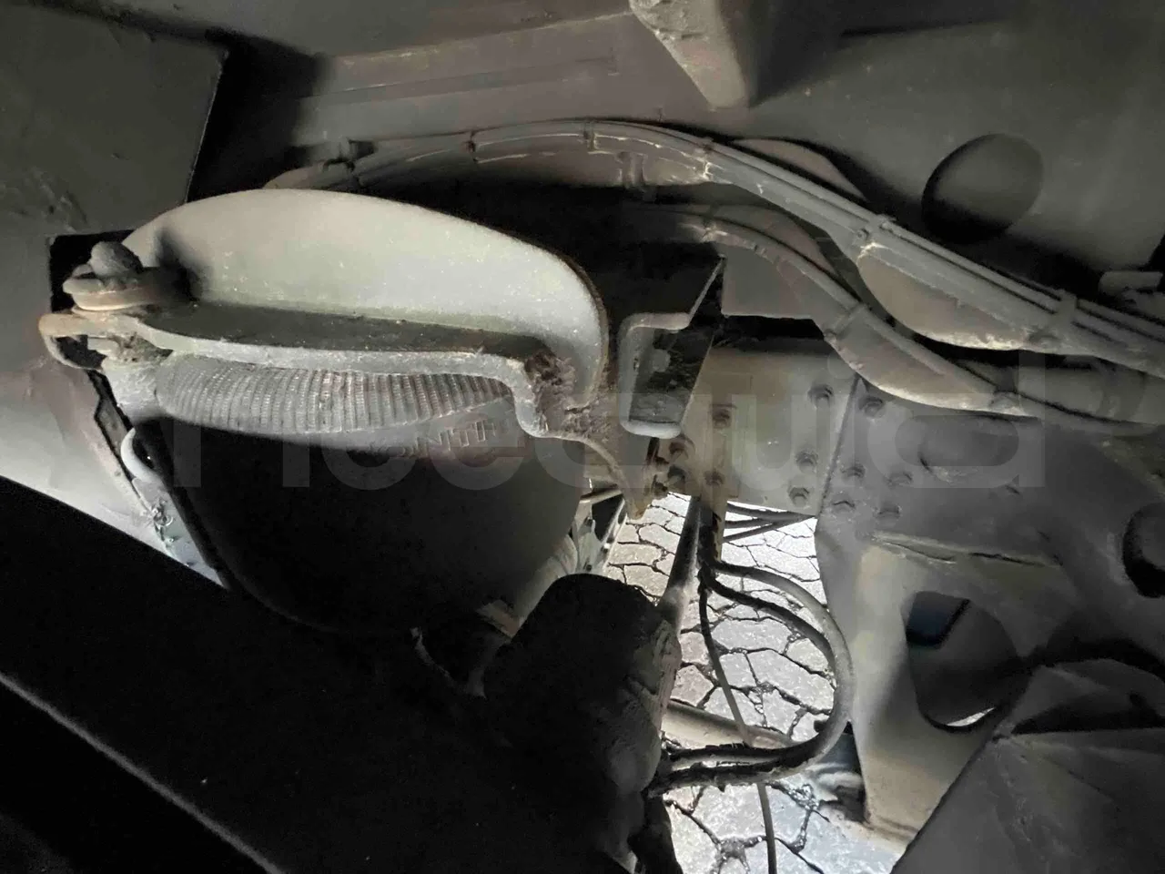 Neoplan Skyliner L - EUR6 - 371kW - 14.0000m - axle 3 air springs 1 right