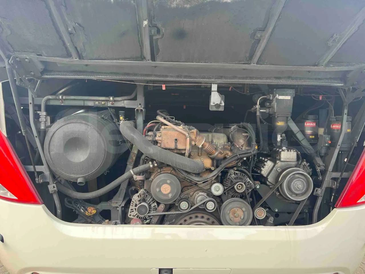 Neoplan Skyliner L - EUR6 - 371kW - 14.0000m - rear hatch open