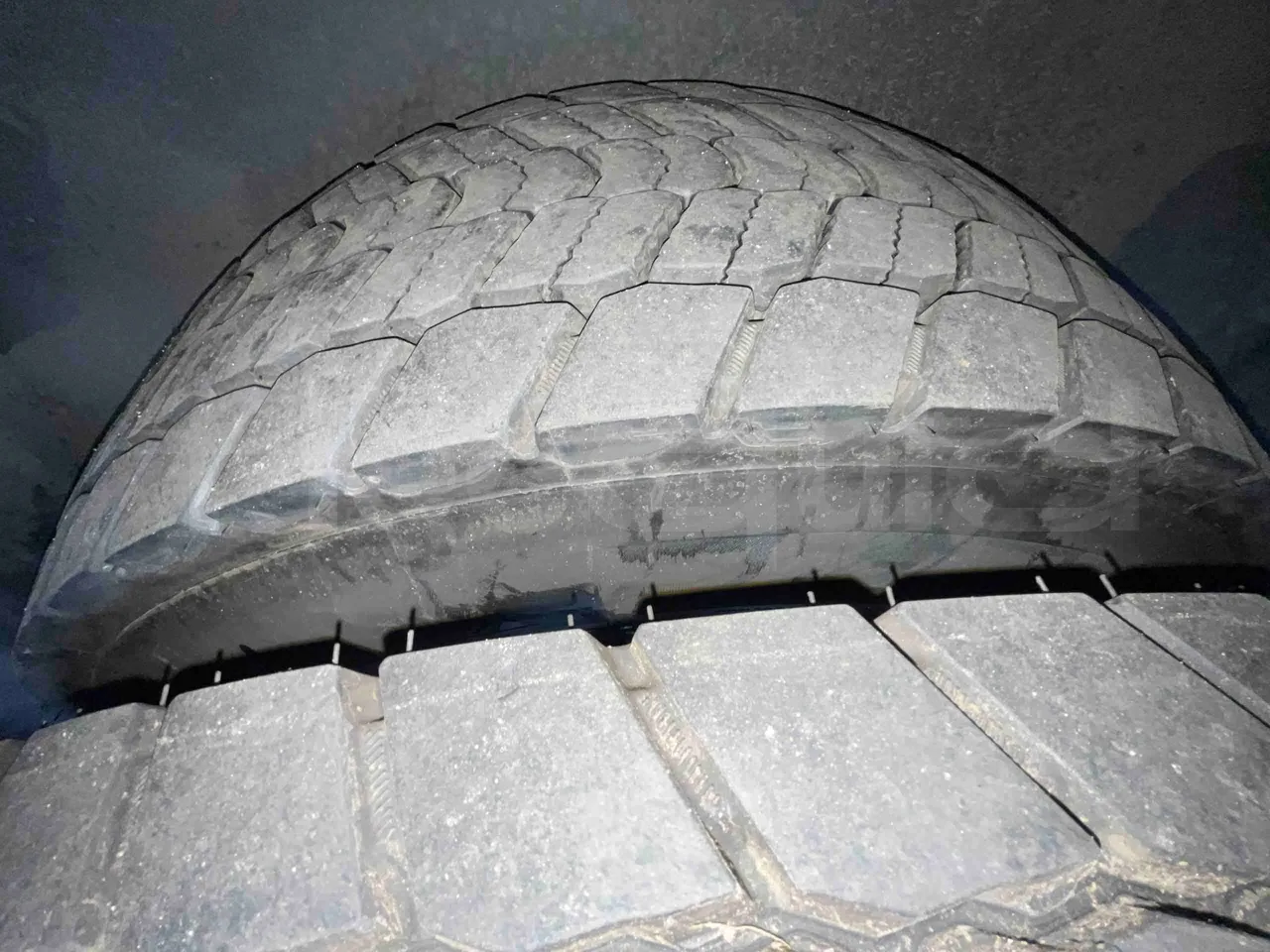 Neoplan Skyliner L - EUR6 - 371kW - 14.0000m - axel 2 leaf spring right