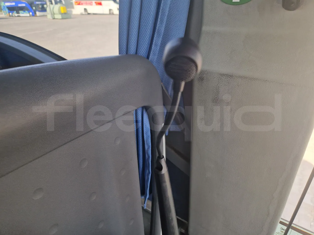 Mercedes-Benz Tourismo RHD/ Euro 5 - 300 Kw - 12,140 Mt - driver microphone accessories photo