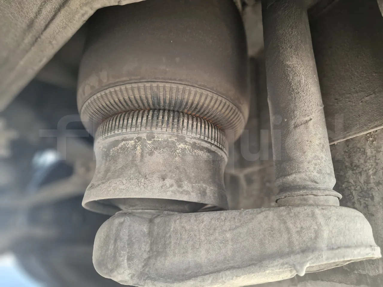 Mercedes-Benz Tourismo RHD/ Euro 5 - 300 Kw - 12,140 Mt - axel 2 air springs 1 left
