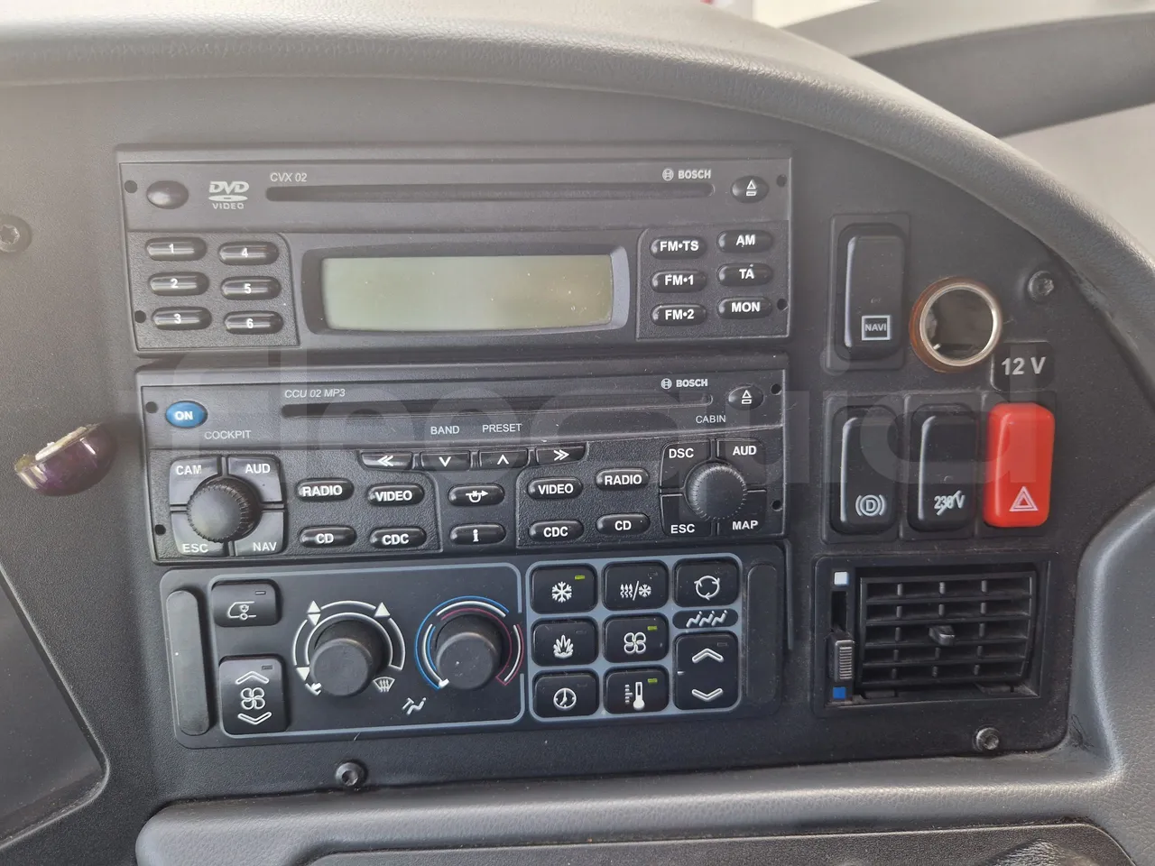 Mercedes-Benz Tourismo RHD/ Euro 5 - 300 Kw - 12,140 Mt - onboard devices 1