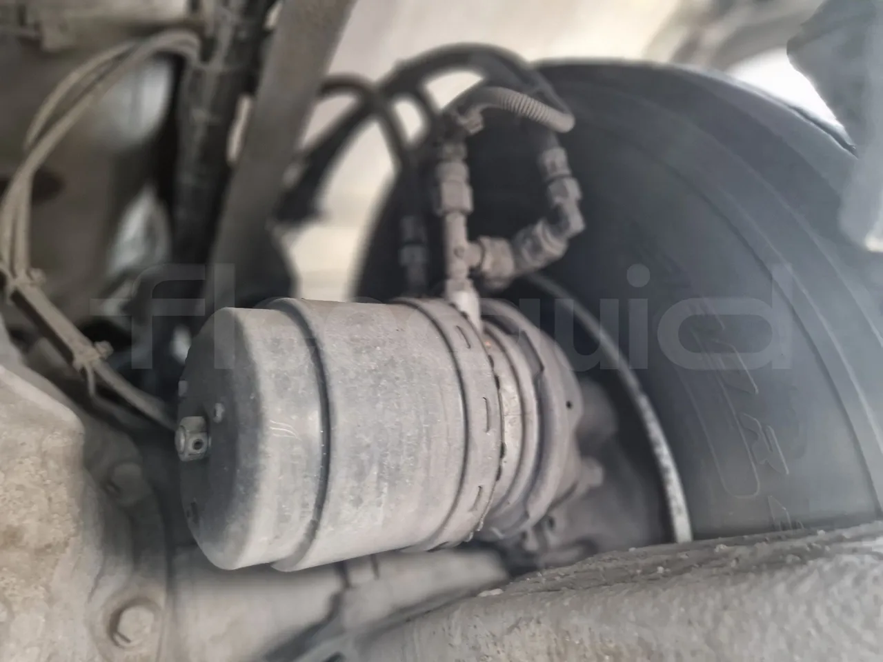 Mercedes-Benz Tourismo RHD/ Euro 5 - 300 Kw - 12,140 Mt - axle 2 caliper brakes right
