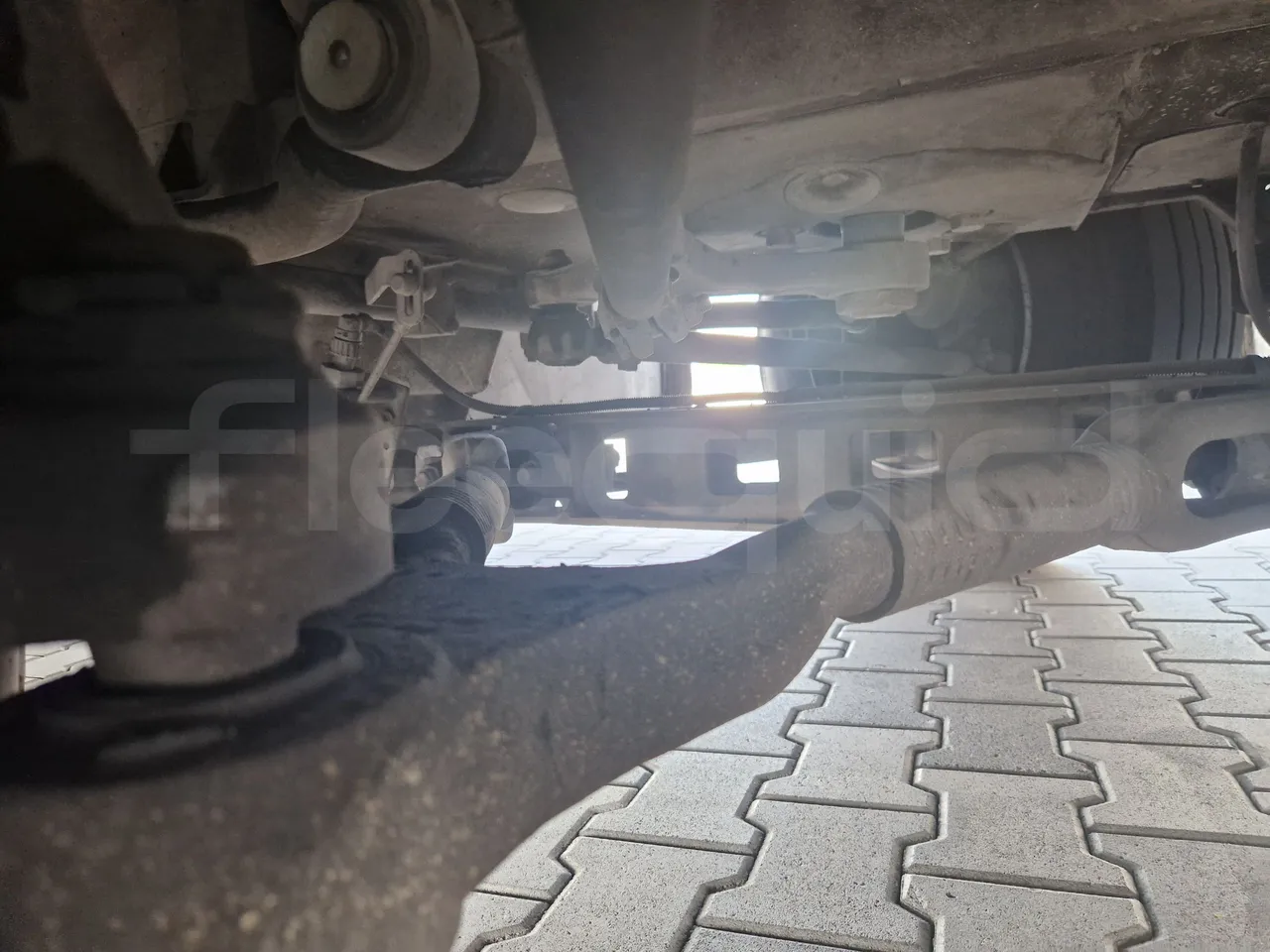 Mercedes-Benz Tourismo RHD/ Euro 5 - 300 Kw - 12,140 Mt - front axle central