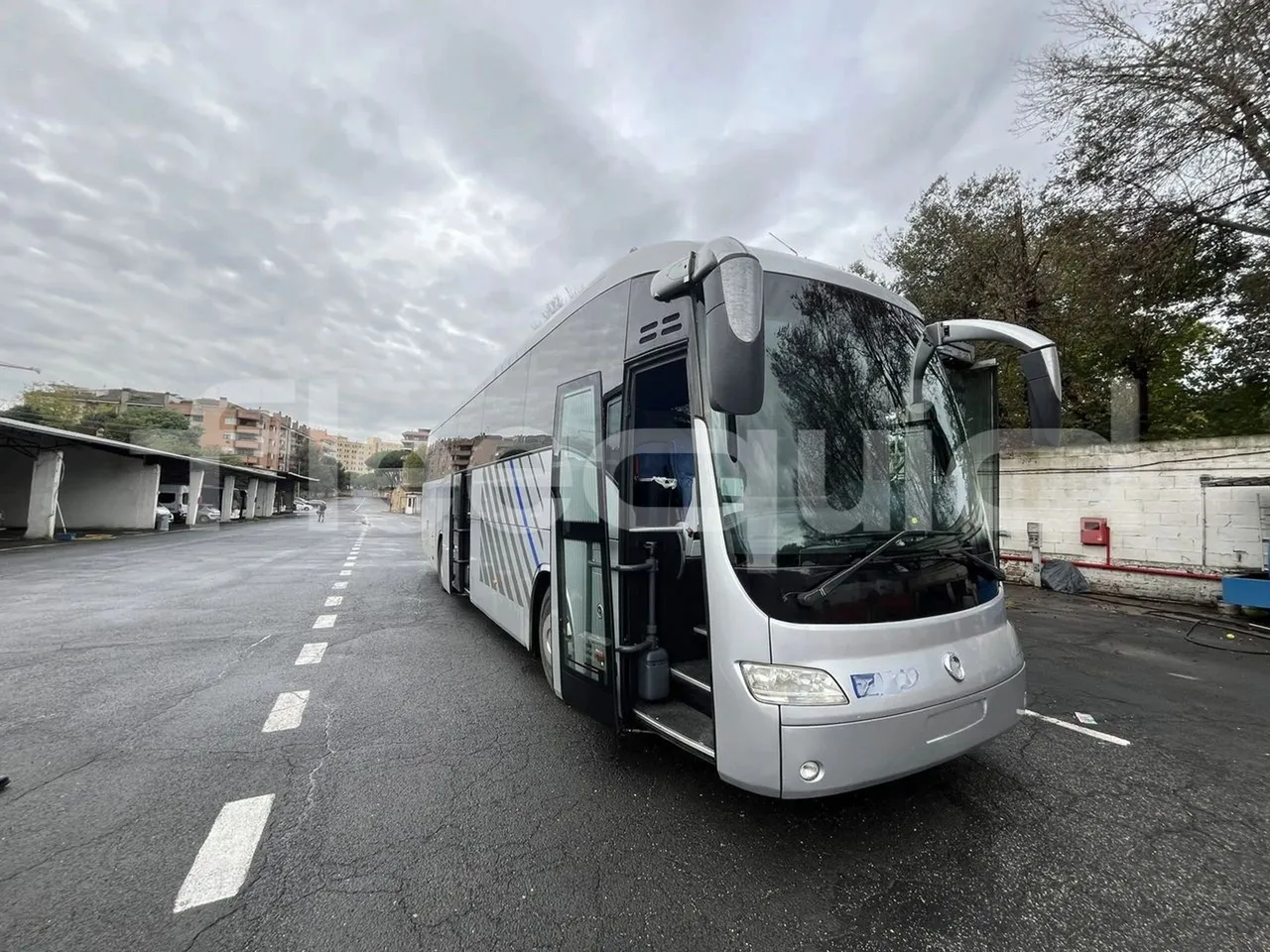 Irisbus 397E.12 397E.12  - Euro5 - 279kW - 12.410mt - Base cover photo